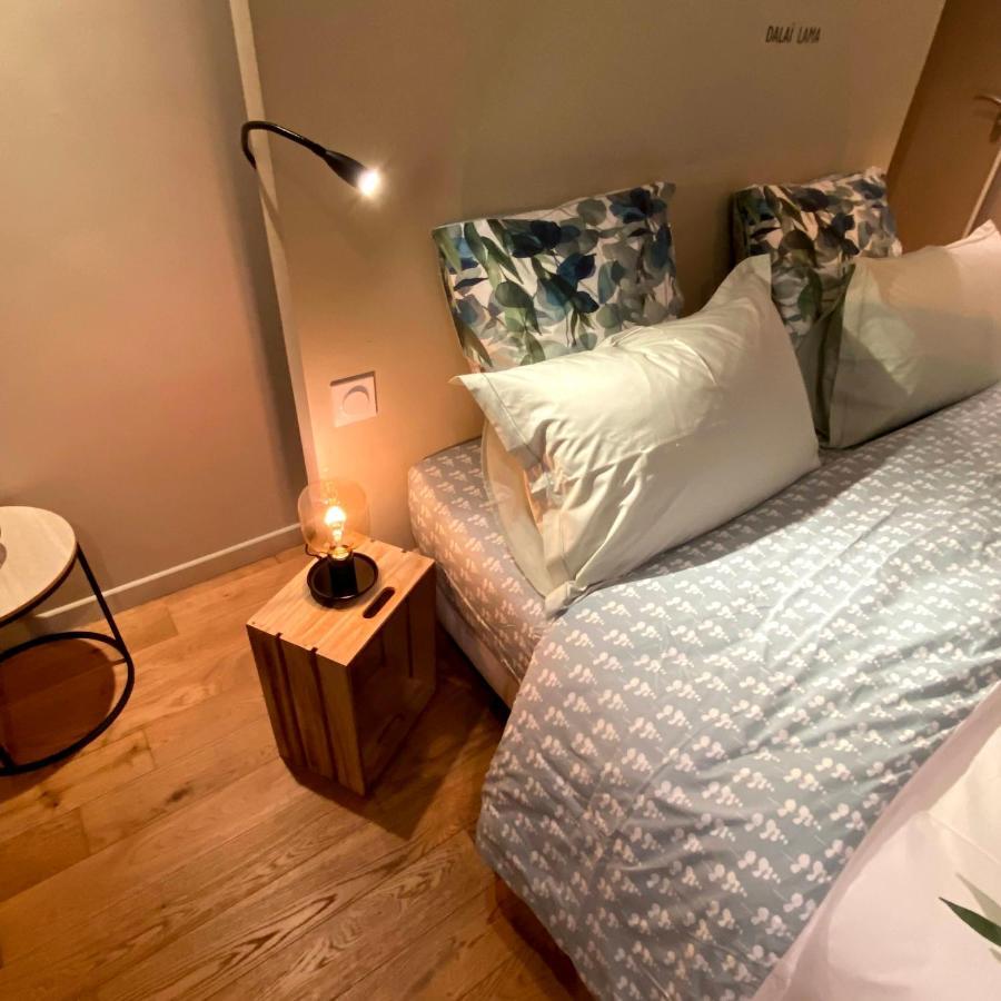 Au 10 Bed & Breakfast Luisant Екстер'єр фото