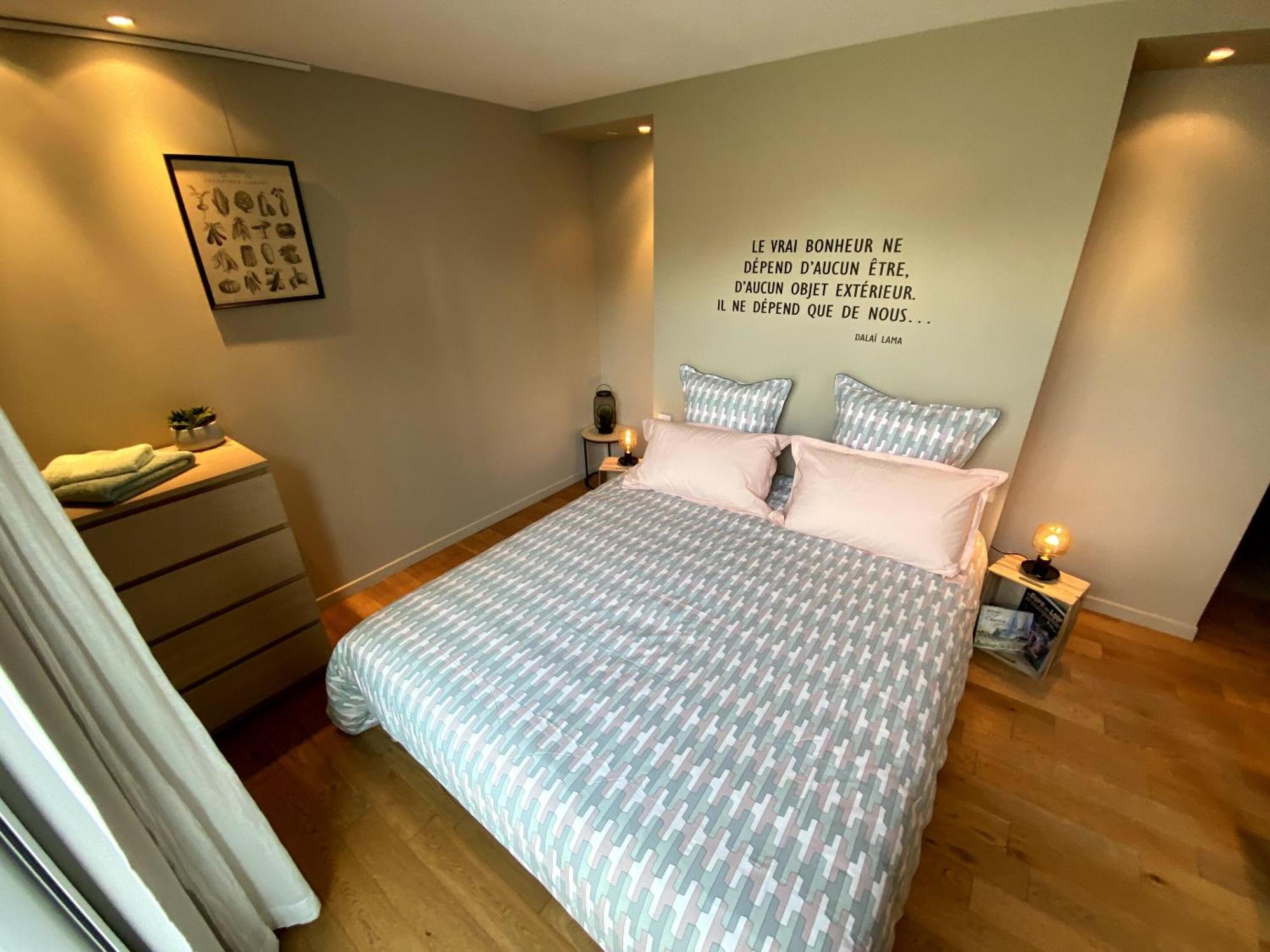 Au 10 Bed & Breakfast Luisant Номер фото